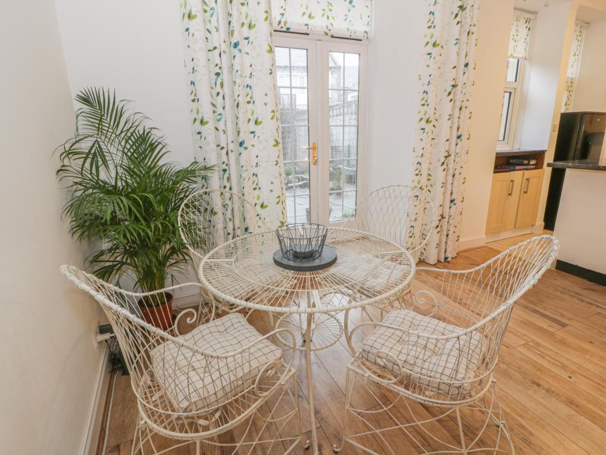 Garden Apartment Ayr Dış mekan fotoğraf